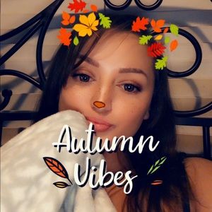 Meet your Posher, Monique